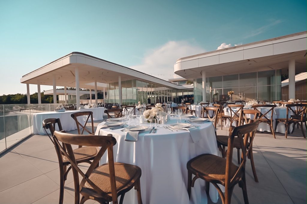 Movenpick-Hotel-Residences-Kvarner-Eight Lounge MÖVENPICK Eight Lounge
