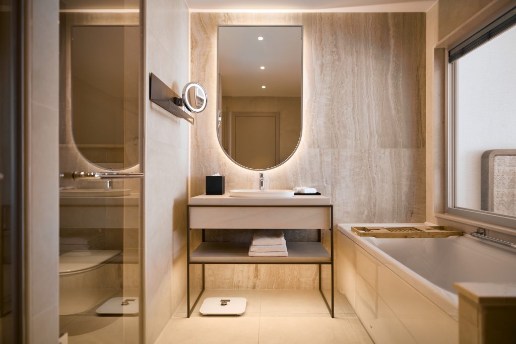 Movenpick - Junior Suite5